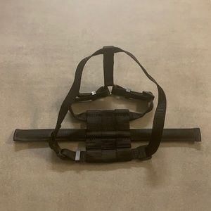 Dog harness with cross bar